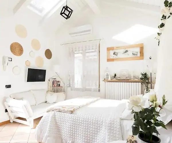 Il Gelsomino Di בית נופש Ossuccio